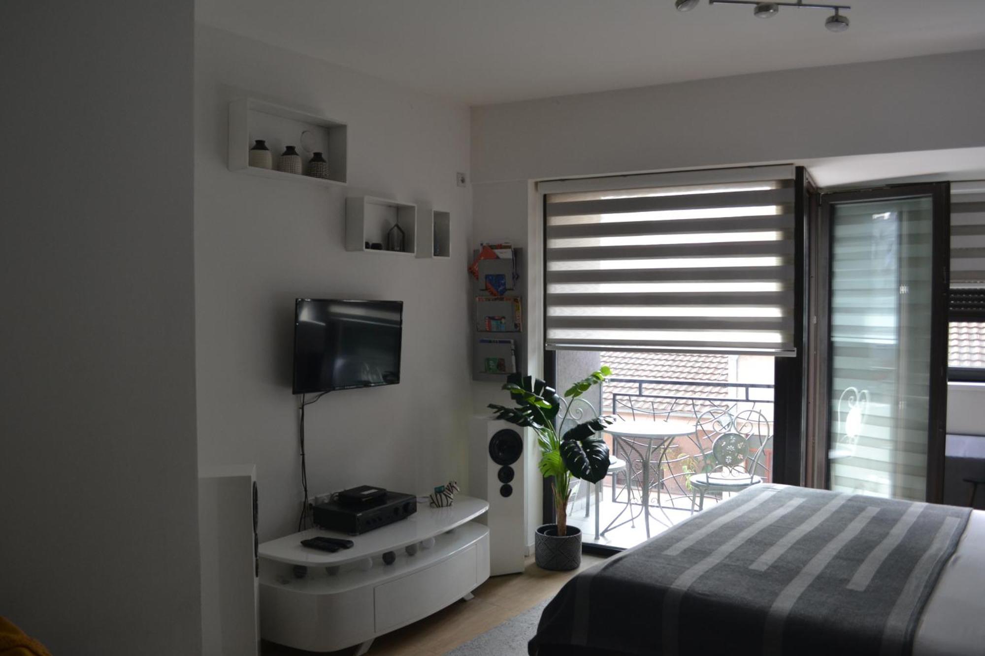 Urban Apartment Ni Eksteriør bilde